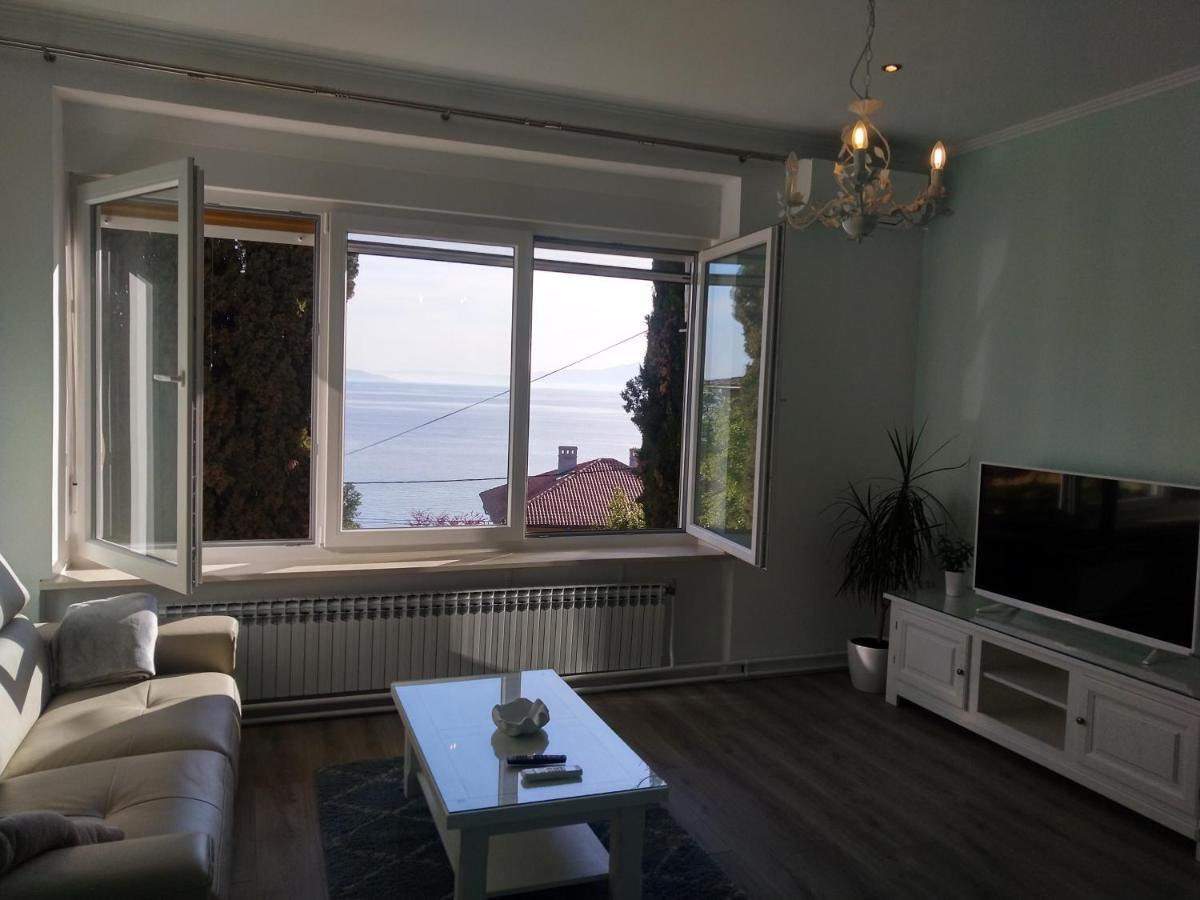 Apartment Villa Edmea 2 Рийека Екстериор снимка